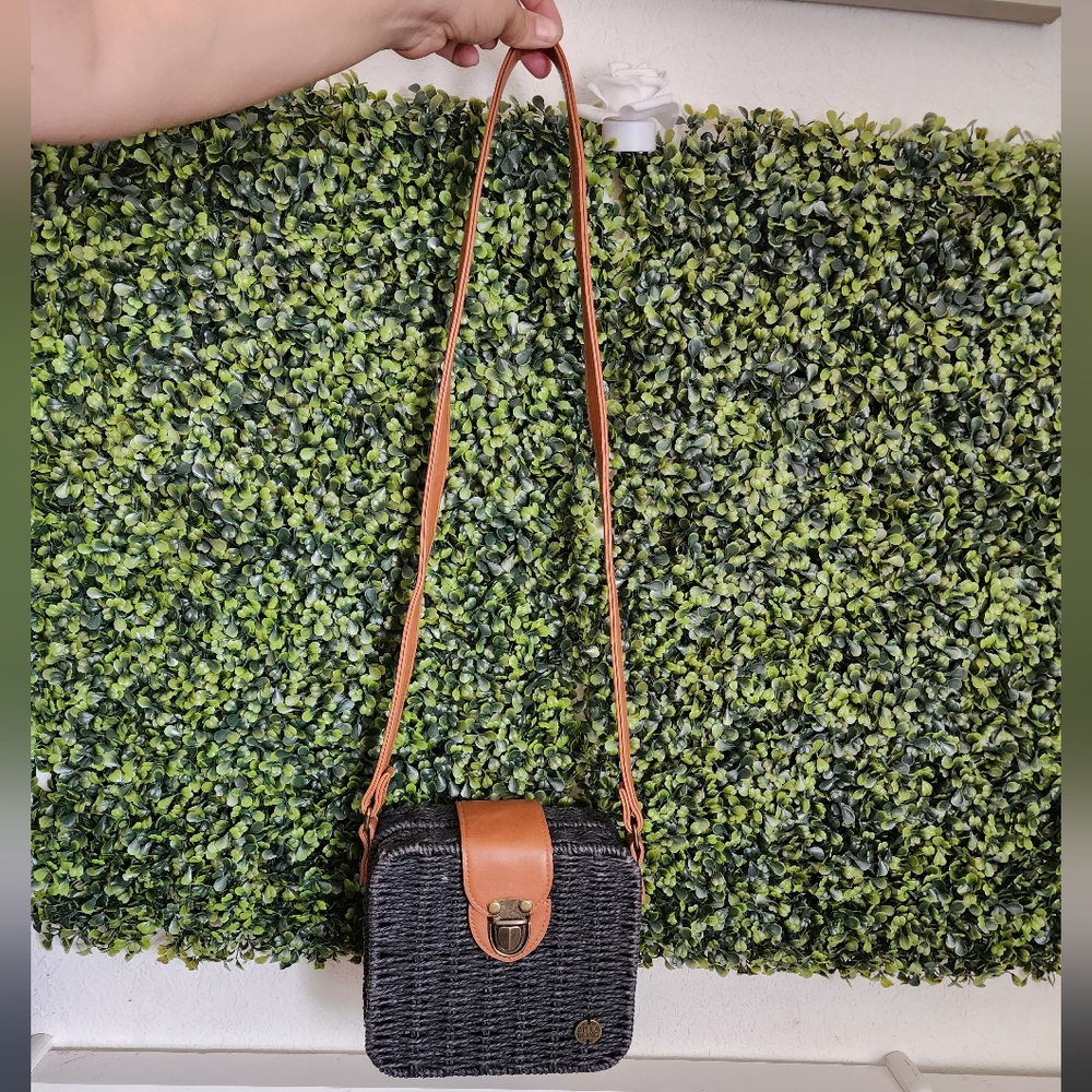 Billabong Gimme Some Straw Crossbody Bag Purse Black New with TagsMSRP $44.9